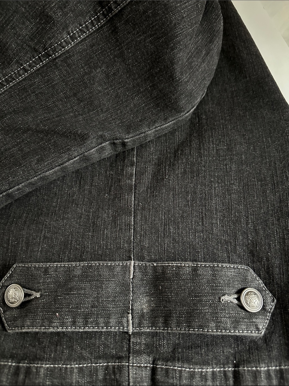 Harley-Davidson Black Denim Jacket with Silver Zips - Picture 5 of 7